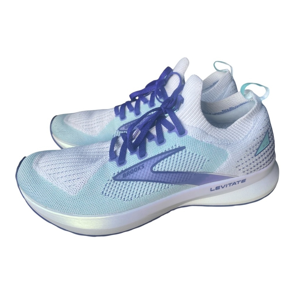 Brooks Women’s White and Blue Athletic Shoes with Breathable Mesh Size: 10.5